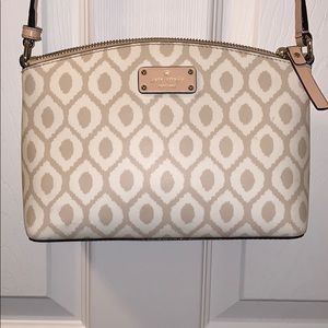 Kate Spade crossbody purse MAKE AN OFFER!